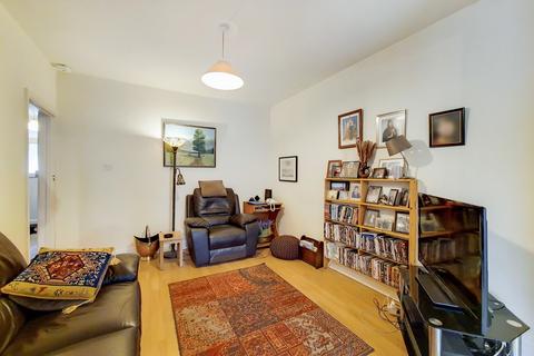 7 Beresford Avenue, London, W7 3AJ