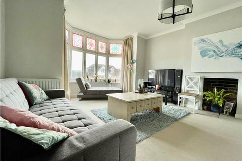 Flat 3, 4 Earle Road, Bournemouth, BH4 8JQ