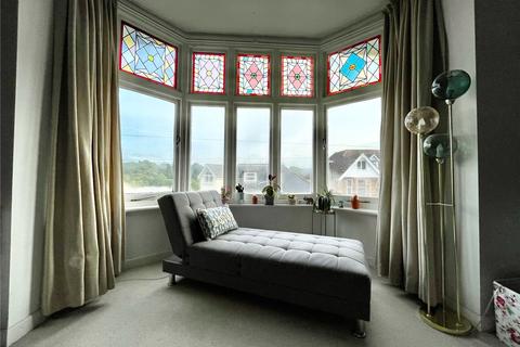 Flat 3, 4 Earle Road, Bournemouth, BH4 8JQ