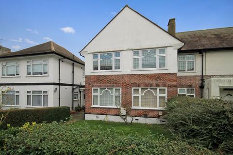 15 Goring Way, Greenford, UB6 9NN