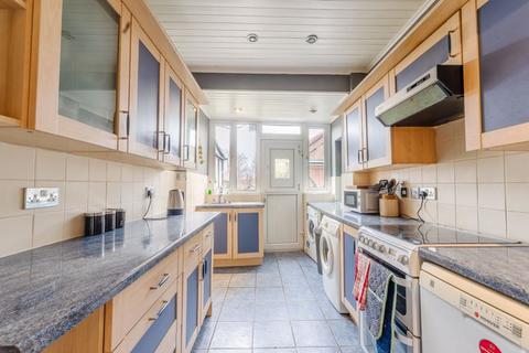 79 Ruskin Drive, Worcester Park, KT4 8LJ