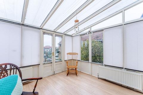 79 Ruskin Drive, Worcester Park, KT4 8LJ