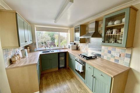 13 Aughton Road, Swallownest, Sheffield, S26 4TF