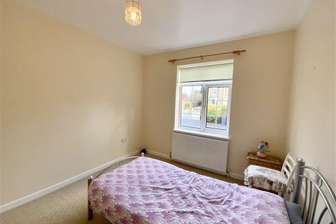 13 Aughton Road, Swallownest, Sheffield, S26 4TF