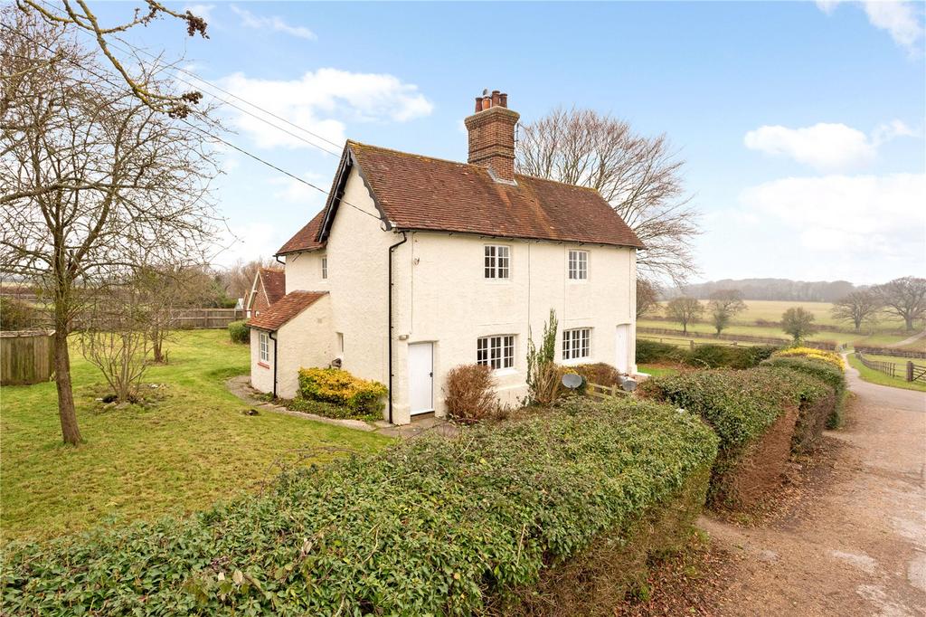 Stud Cottage, Lavington Park, Petworth, West Sussex, GU28 3 bed semi