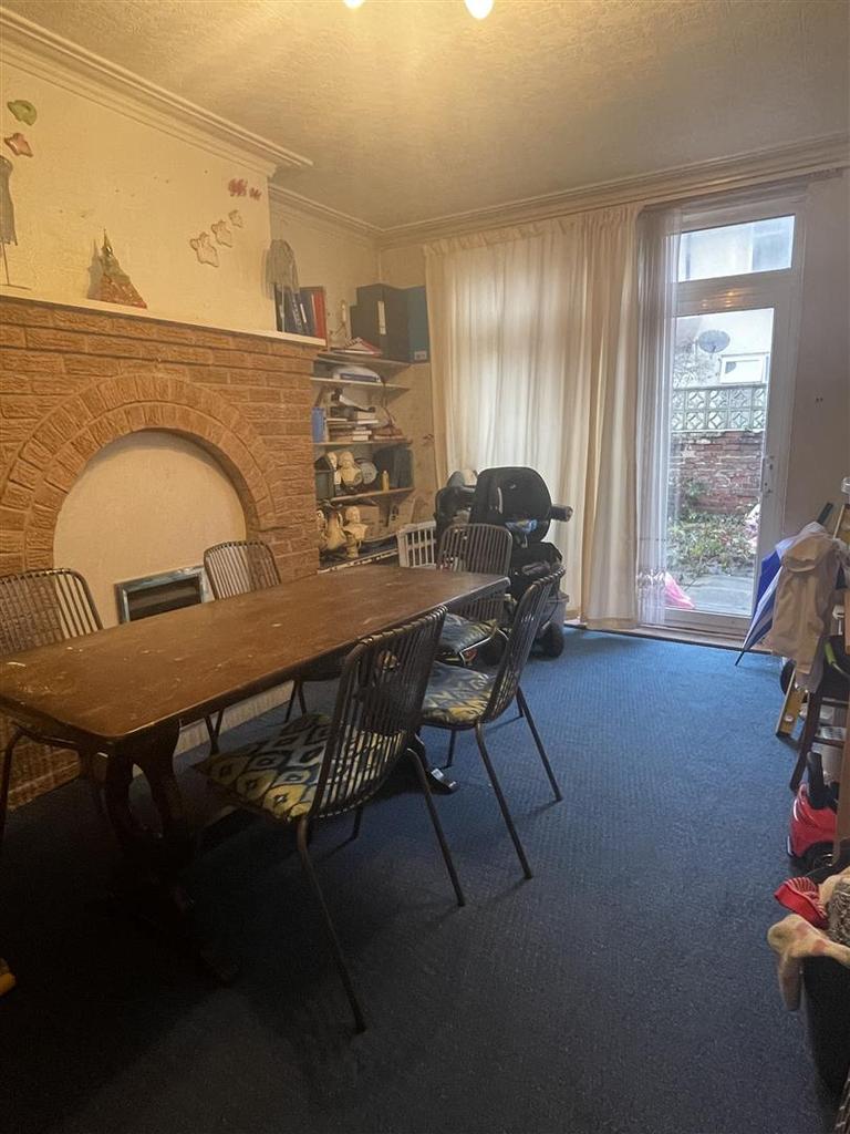 Kensington Road, Blackpool, FY3 3 bed semidetached house £130,000