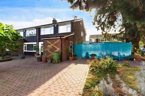 4 Spring Lane, Olney, MK46 5HS