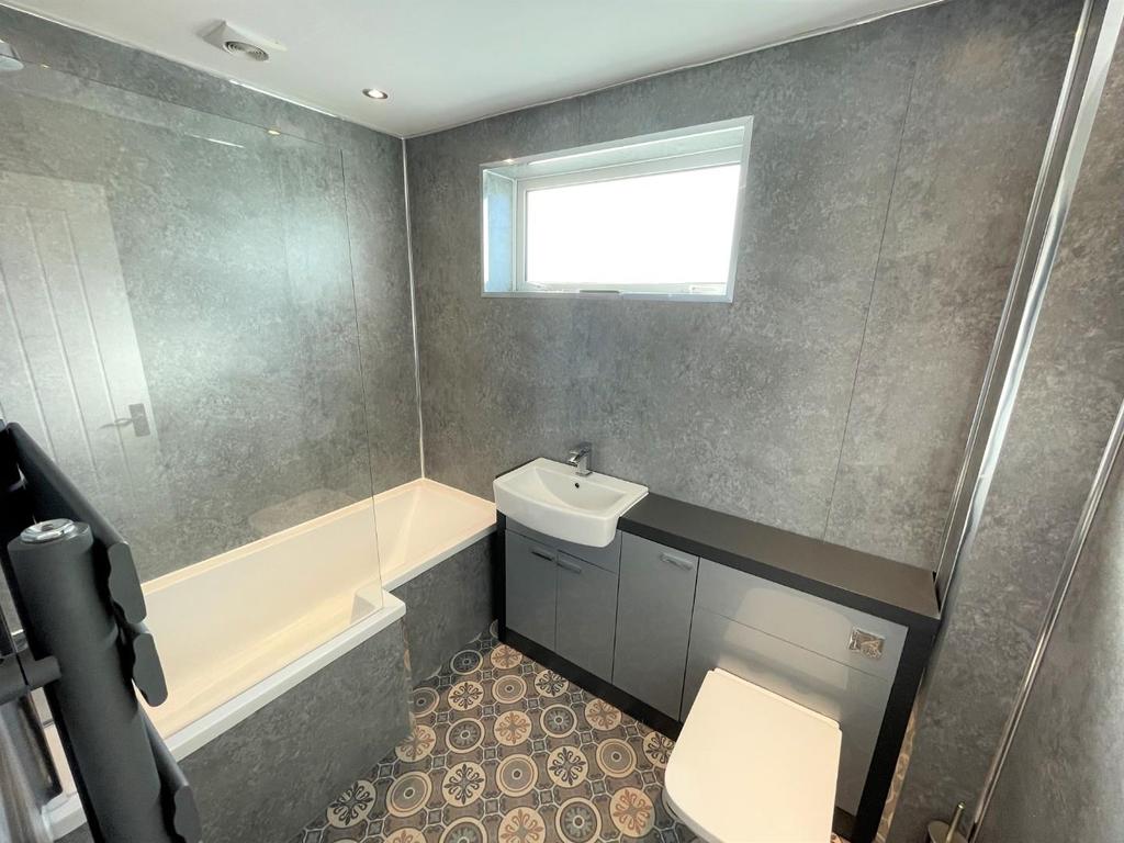 Bathroom.jpeg