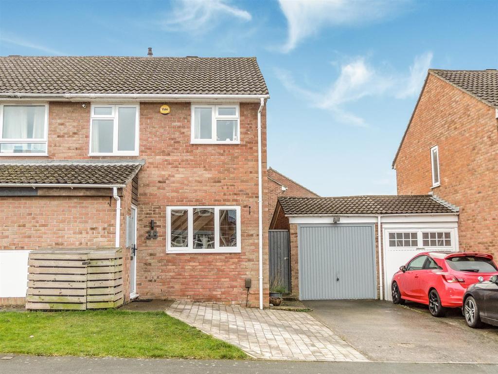 Dunster Gardens, Willsbridge, Bristol 3 bed semidetached house £325,000