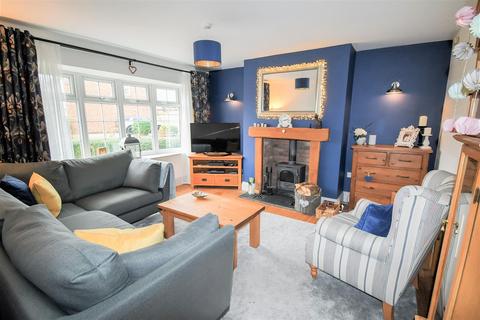 5 Chestnut Close, Burstwick, Hull, HU12 9HH
