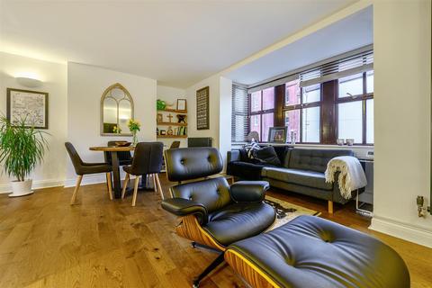 2 Bear Yard Mews, Bristol, BS8 4SD