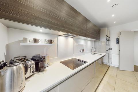 243 Williams Way, Wembley, HA0 2FW