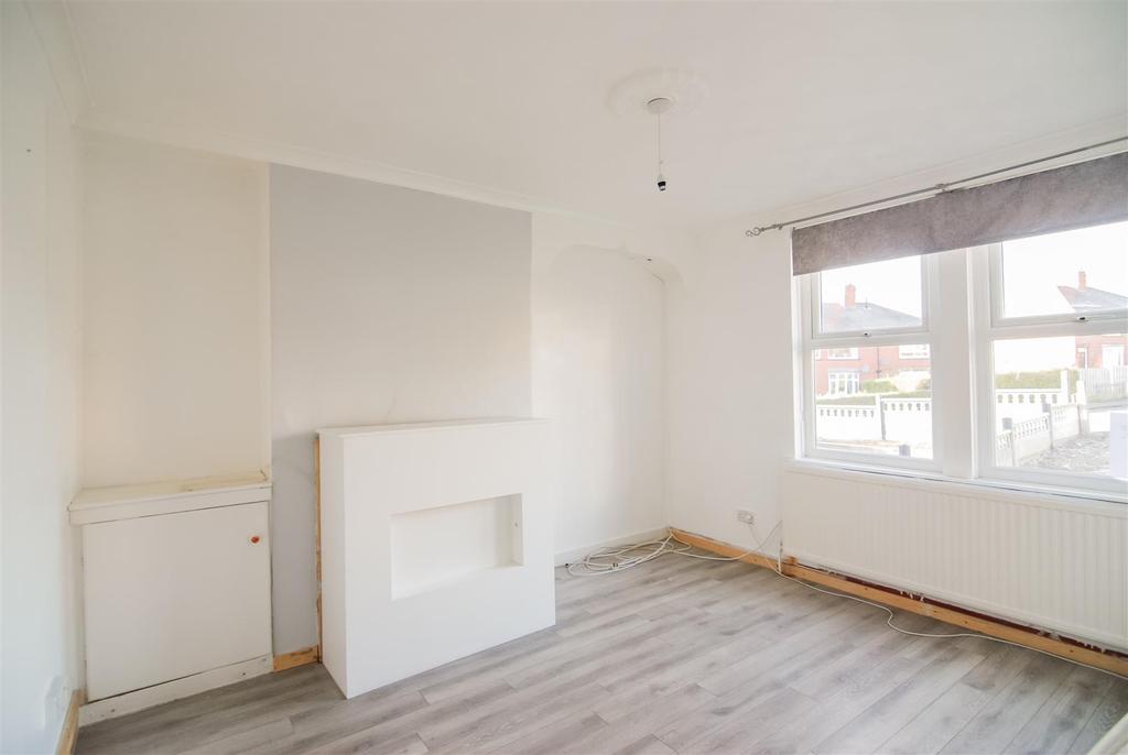 Holgate Mount, Worsbrough, Barnsley 3 bed semidetached house £119,950