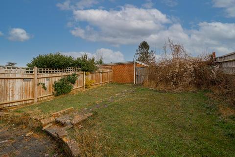 18 Headley Grove, Tadworth, KT20 5JF