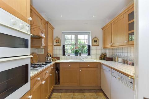 1 Redcote Place, Dorking, RH4 1PE