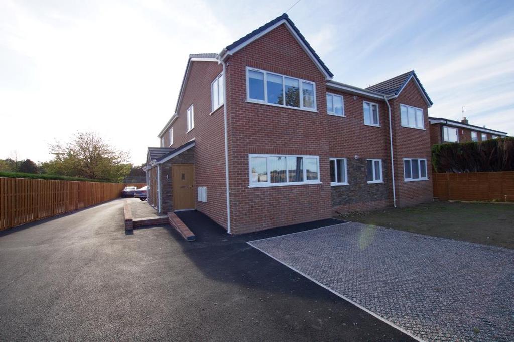 Jeffreys Road, Wrexham 2 bed apartment £850 pcm (£196 pw)