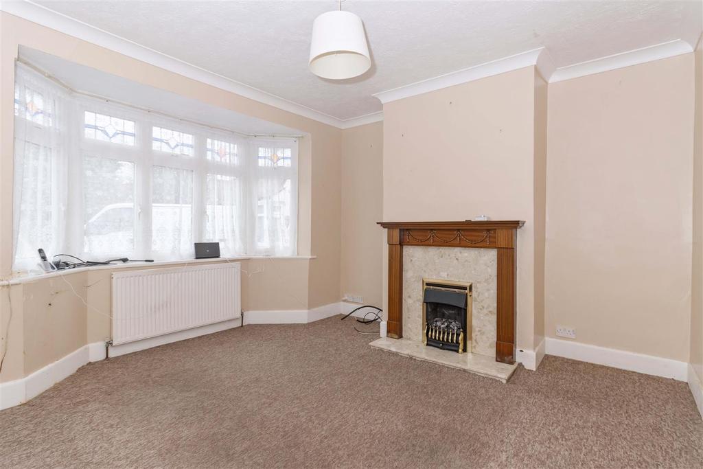 Henty Road, Worthing 3 bed bungalow £400,000