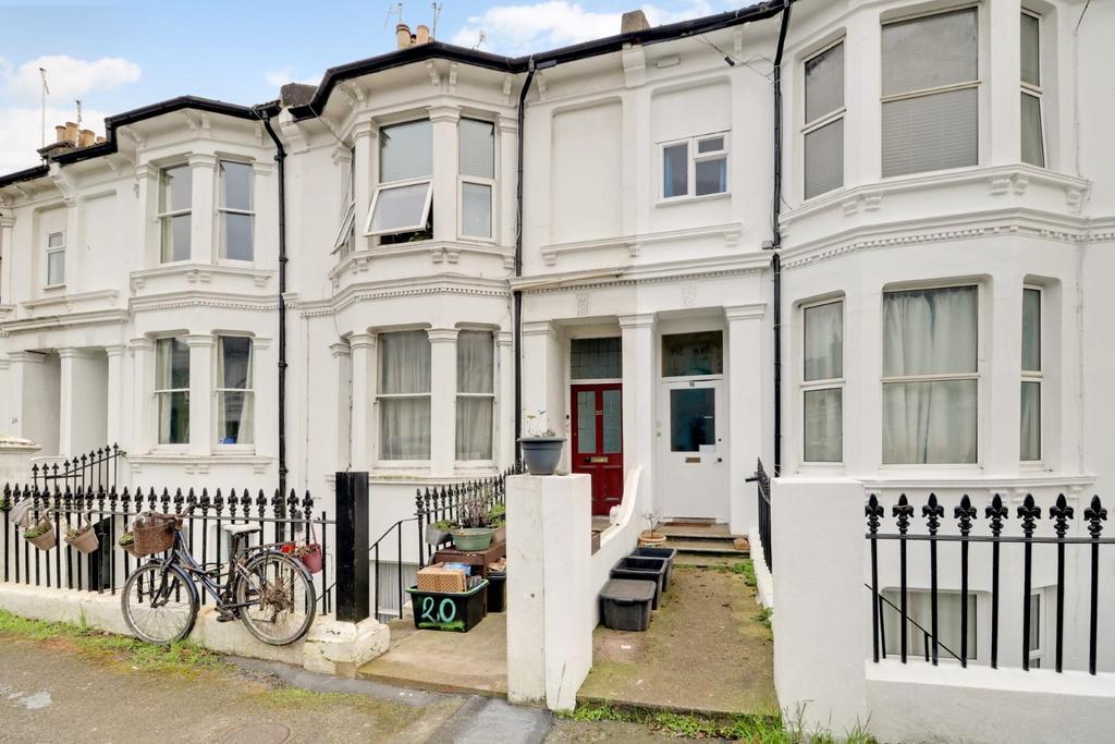 Gladstone Place, Brighton 3 bed for sale £350,000