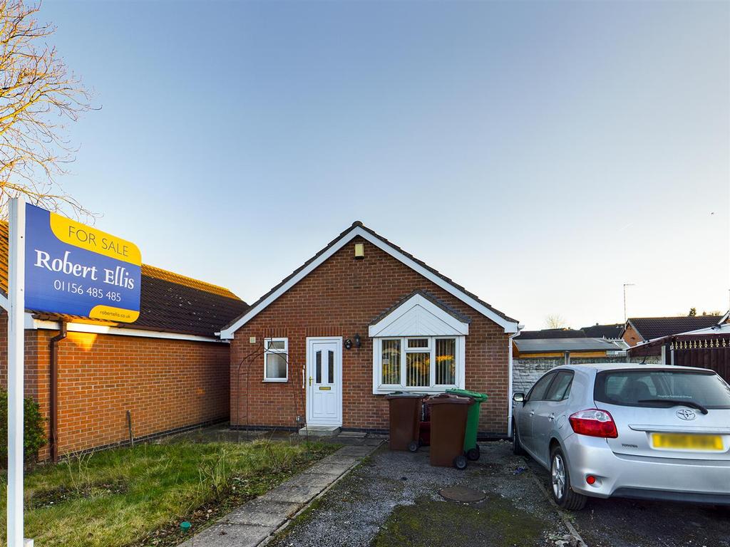 St. Andrews Close, Bulwell 2 bed detached bungalow for sale £180,000