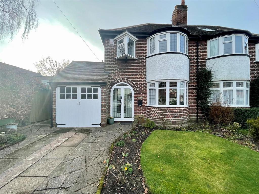 Brookvale Road, Solihull 3 bed semidetached house £325,000