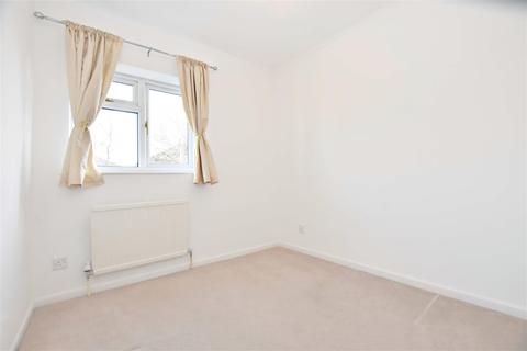 69 Berkeley Close, Abbots Langley, WD5 0XD