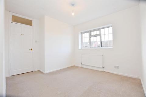 69 Berkeley Close, Abbots Langley, WD5 0XD
