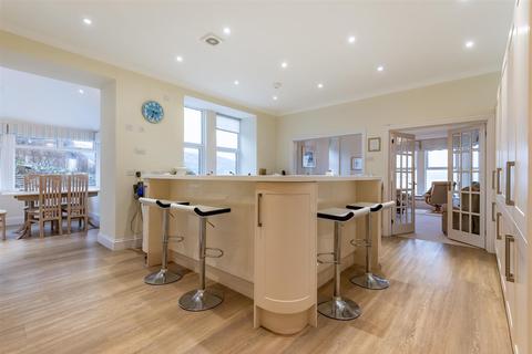 1, Azure Bay The Esplanade, Woolacombe, EX34 7DJ