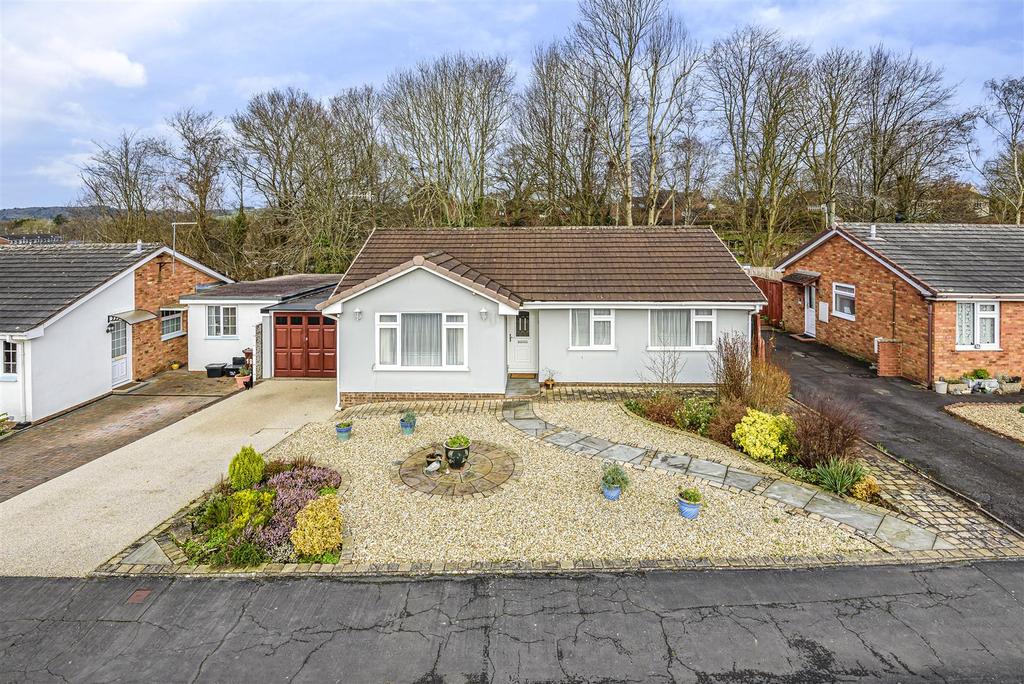 Marina Way, Tiverton 3 bed bungalow for sale £325,000