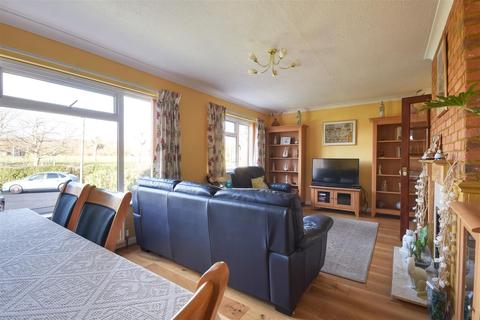 3 Piltdown Close, Bexhill-on-sea, TN39 3XA