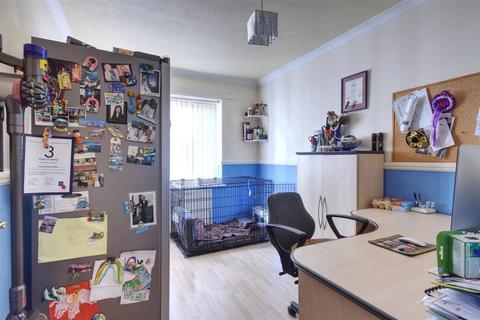 3 Piltdown Close, Bexhill-on-sea, TN39 3XA
