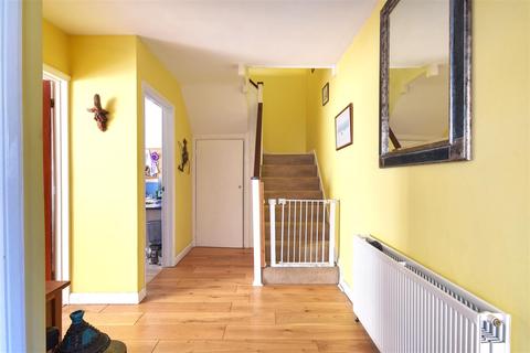 3 Piltdown Close, Bexhill-on-sea, TN39 3XA