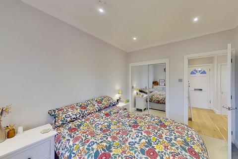 141 Strathdon Drive, London, SW17 0PS