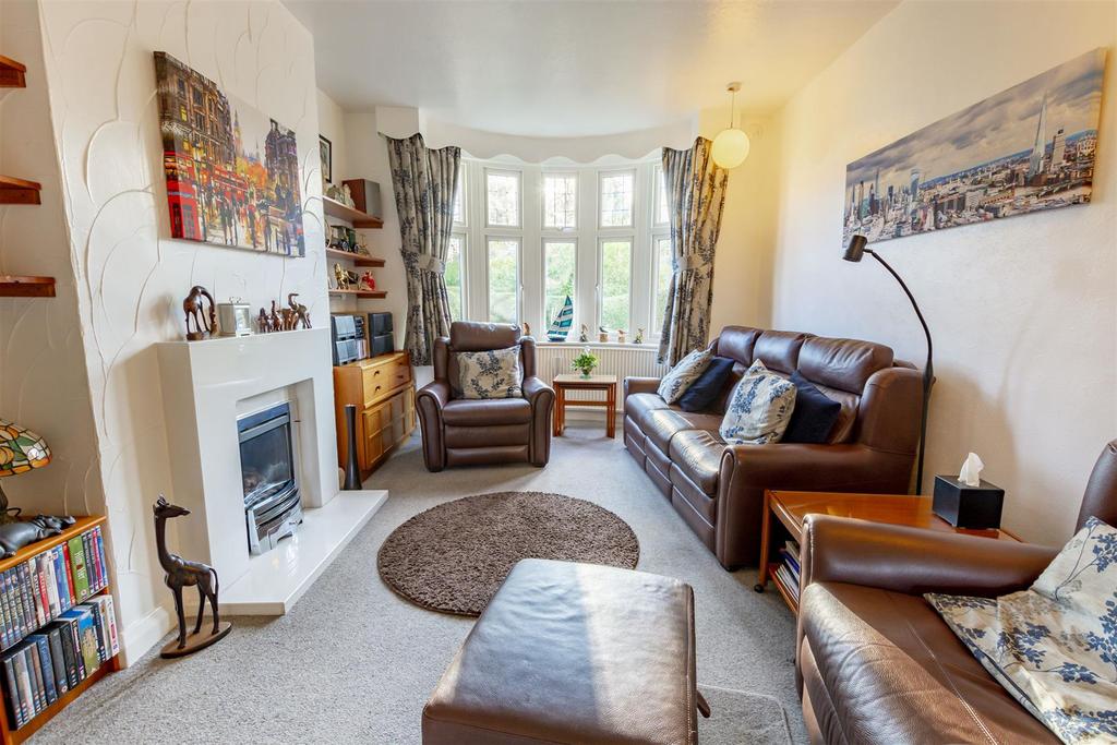 Lounge Diner (2)-HDR copy.jpg