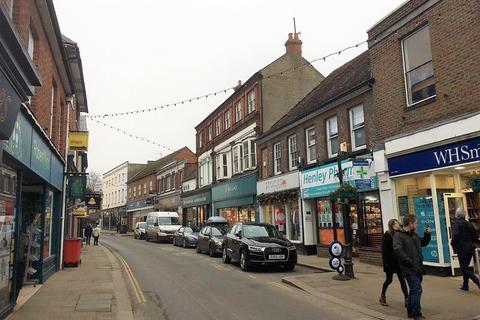 Shop to rent - 24 Bell Street, Henley-on-Thames, Oxfordshire