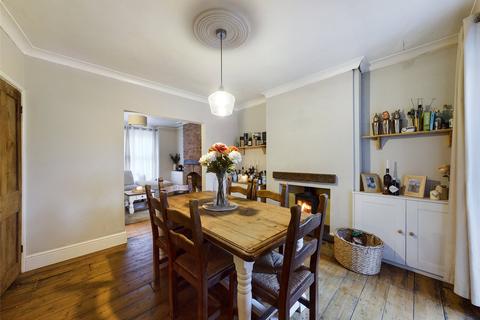 30 Rosebery Avenue, Gloucester, GL1 5EJ