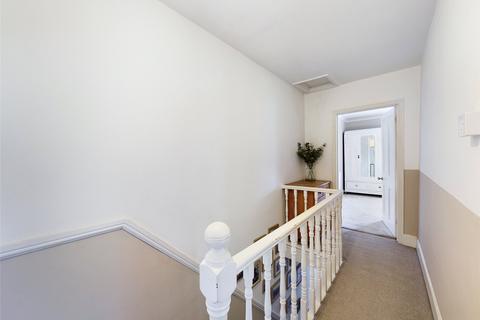 30 Rosebery Avenue, Gloucester, GL1 5EJ