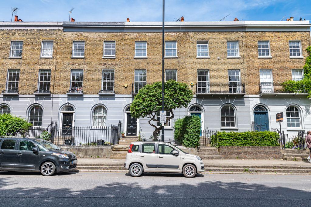 St. Pauls Road, London N1 2QN 4 bed townhouse £1,870,000