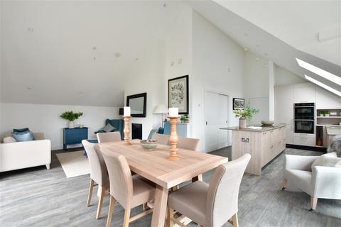 2 bedroom penthouse for sale - Orchard Yard, Canterbury Road, Fine and Country, Kent