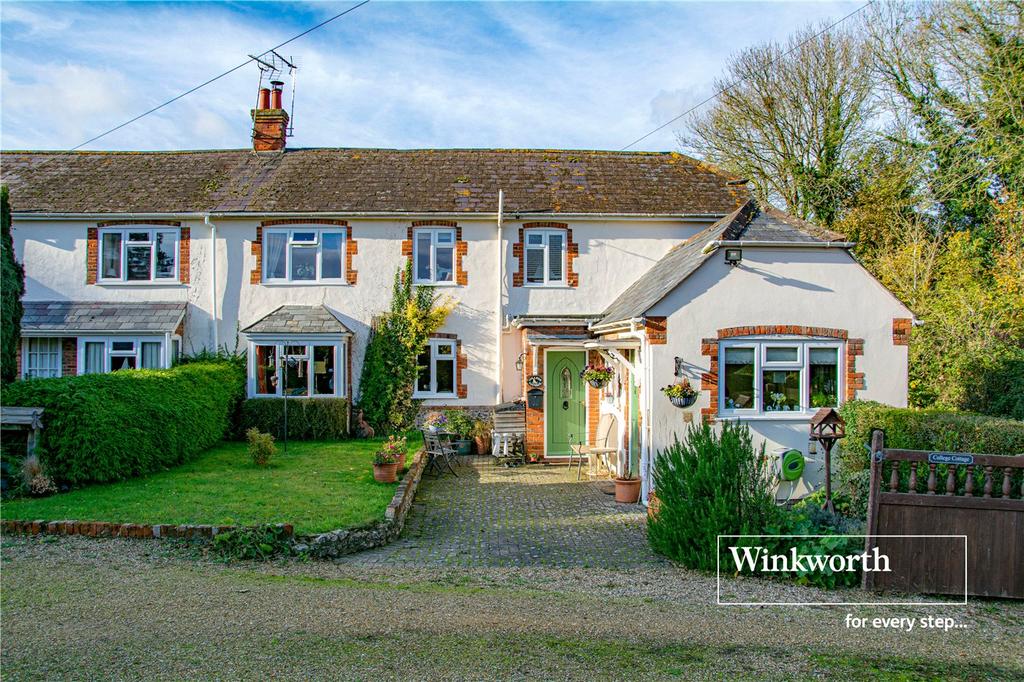 Martin, Fordingbridge, SP6 3 bed semidetached house £600,000