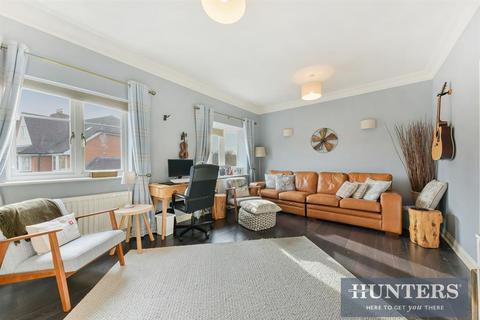 60 Lower Green Gardens, Worcester Park, KT4 7NX