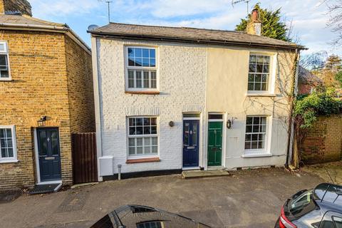 7 Beech Road, Weybridge, KT13 9QF