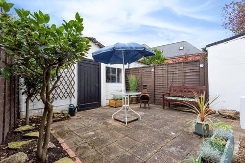 7 Beech Road, Weybridge, KT13 9QF