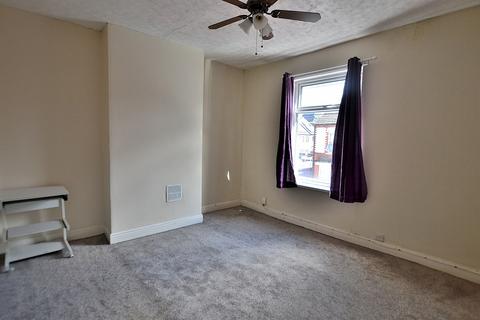 3 bedroom terraced house to rent, Kimberley Street, Wolverhampton