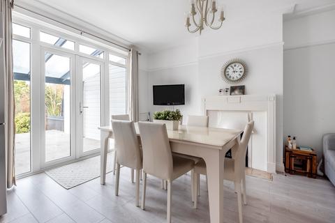 449 Westhorne Avenue, London, SE9 5LR