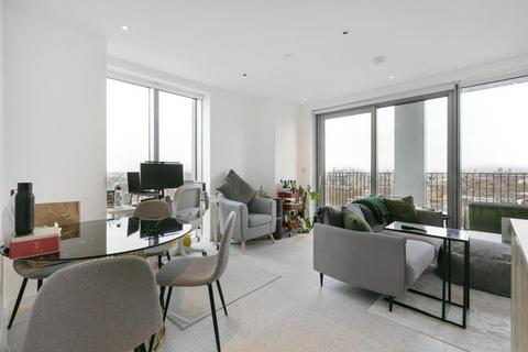 1 bedroom apartment to rent, Jacquard Point, London E1