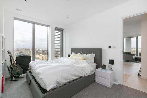 1 bedroom apartment to rent, Jacquard Point, London E1