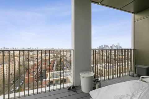 1 bedroom apartment to rent, Jacquard Point, London E1