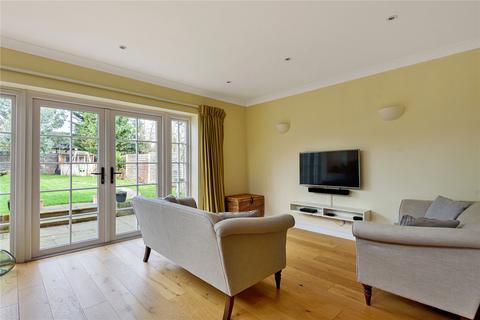 19 Denham Green Close, Denham, Uxbridge, UB9 5NA