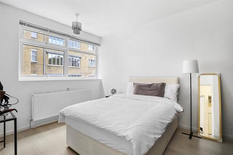 1 bedroom flat to rent, Tower Court, Mackennal Street, St John's Wood, London