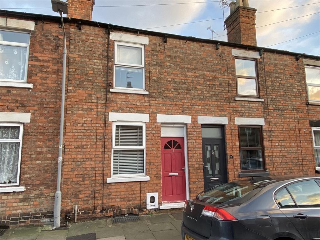 Harcourt Street, Newark, Nottinghamshire. 2 bed terraced house £150,000